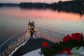 Wreath & Christmas lights on cruise boat on Lake Hickory