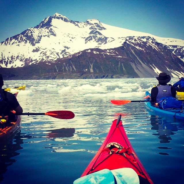 Kayaking with ice in a small group
