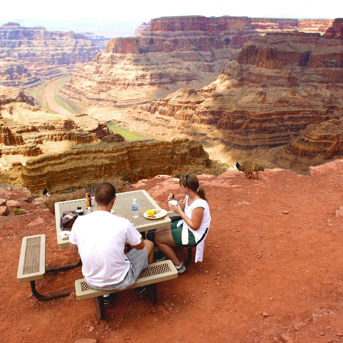 Lunch-on-the-Rim-at-Guano-Point