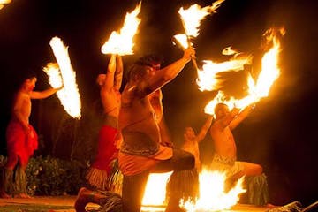 Chief's Luau Fire-Knife Dancers