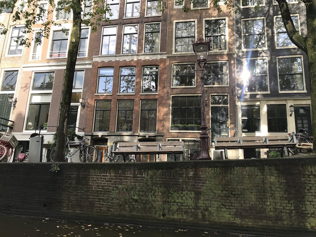 famous bench of fault in our stars filmed in Amsterdam, the Netherlands