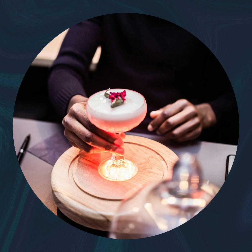 cocktails in Amsterdam on your date night in Amsterdam