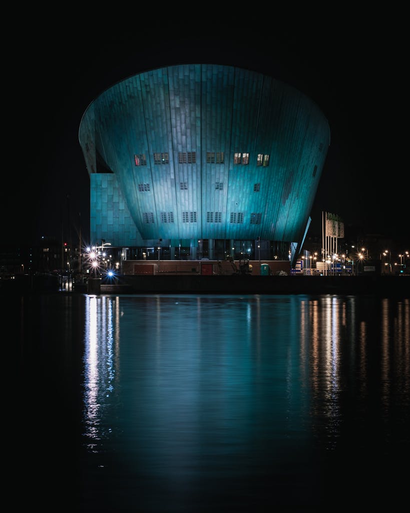 Nemo science museum amsterdam