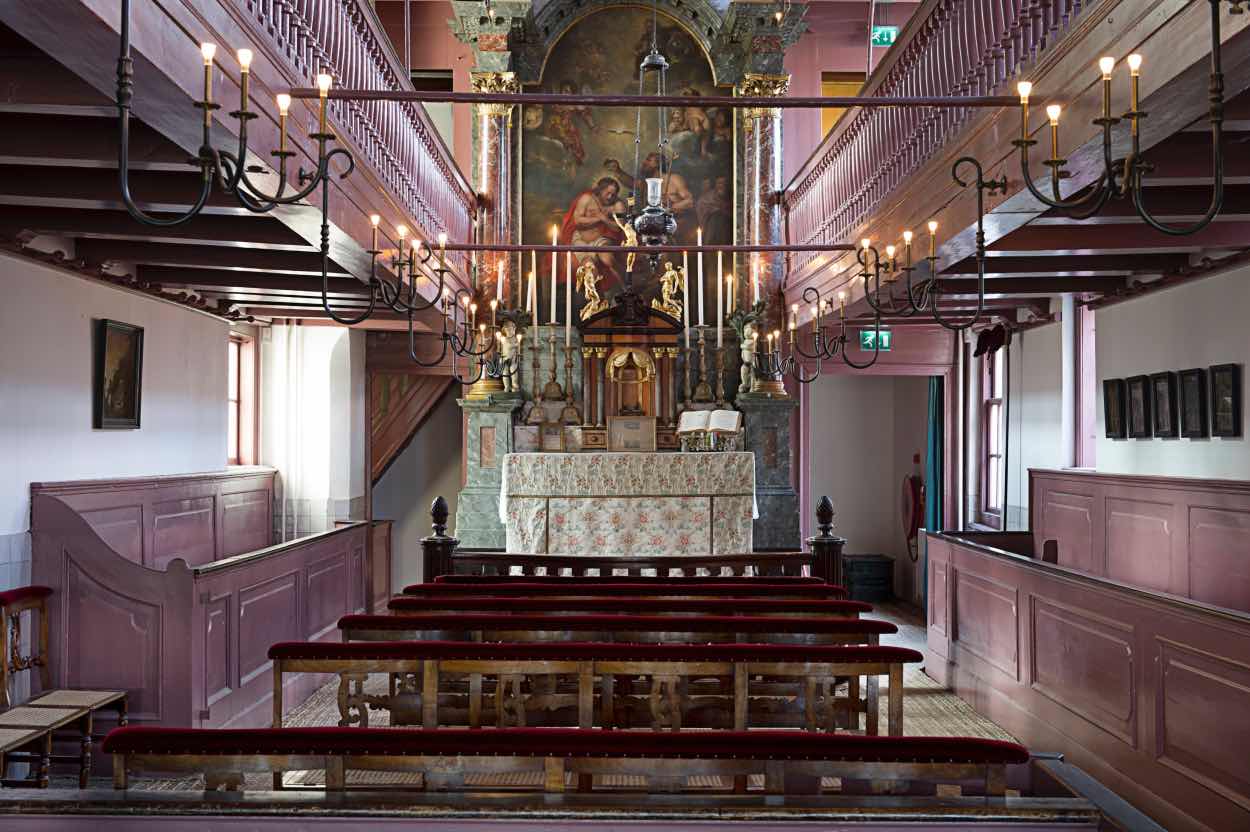 hidden church romantic amsterdam places