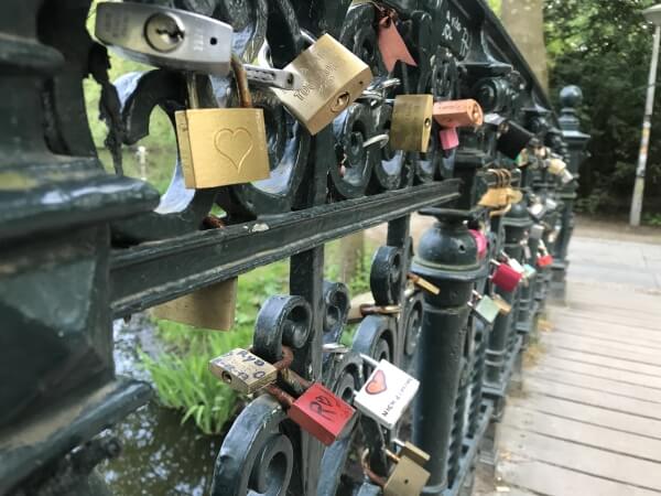 amsterdams new love bridge
