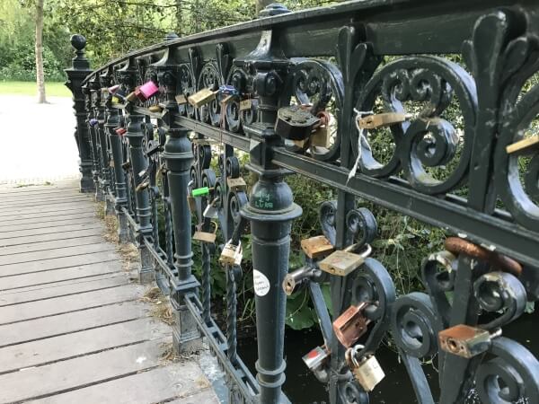 love bridge vondelpark