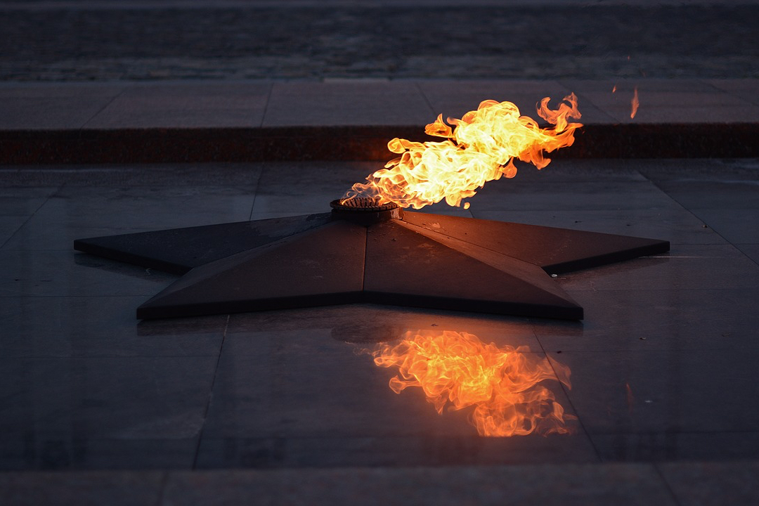 a monument in the form of a burning star