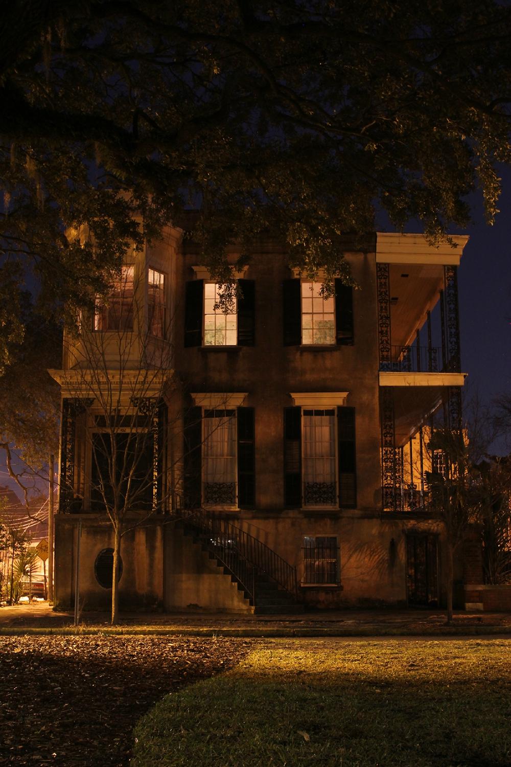 Savannah Ghost Walking Tour | 6th Sense World