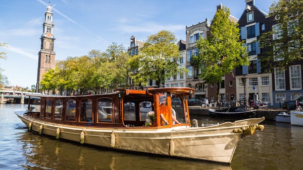amsterdam boat tour flagship