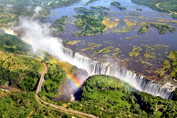 Victoria-Falls-Rainbow