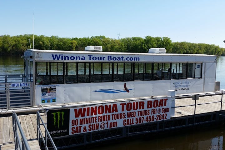 riverboat tour winona mn
