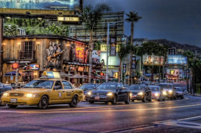 Sunset Strip Private Group Walking Tour Bikes And Hikes La