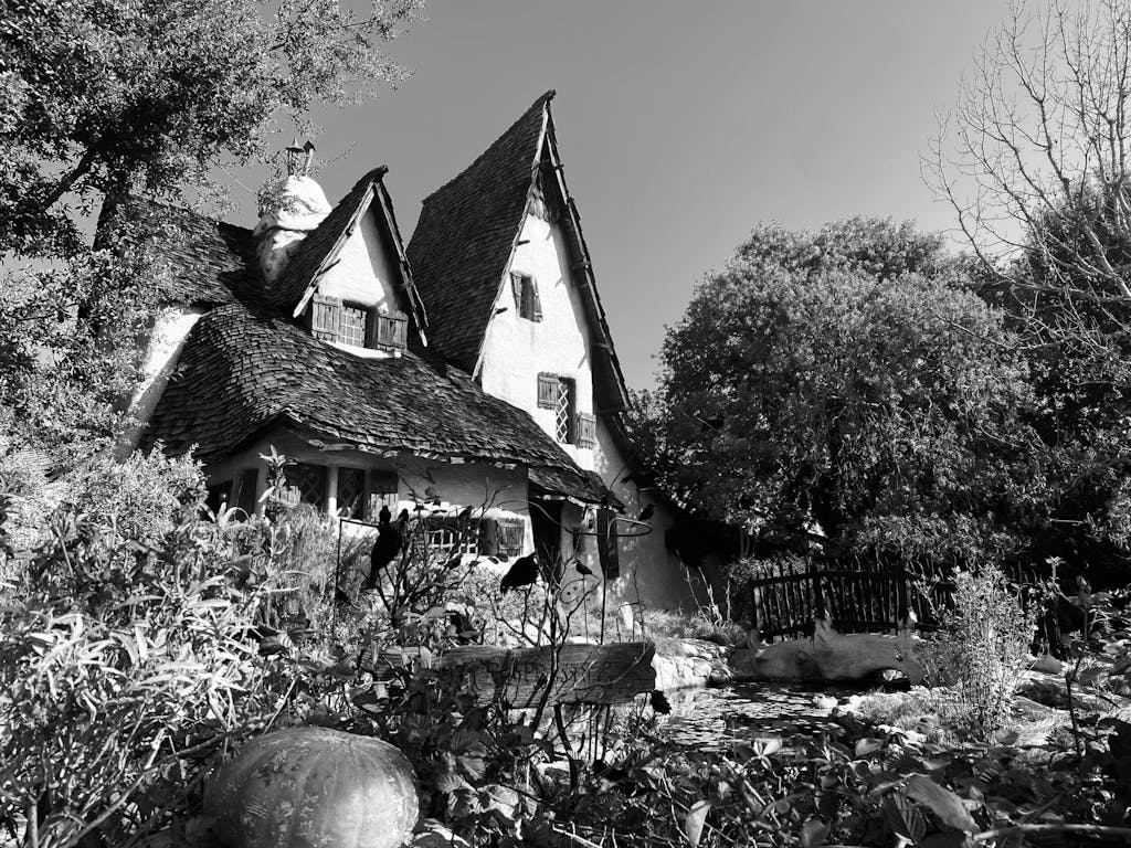 The Beverly Hills Witch's House - Spadena House