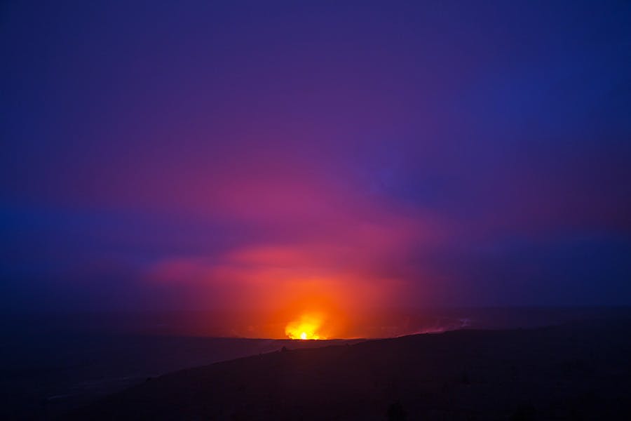 halemaumau eruption at night
