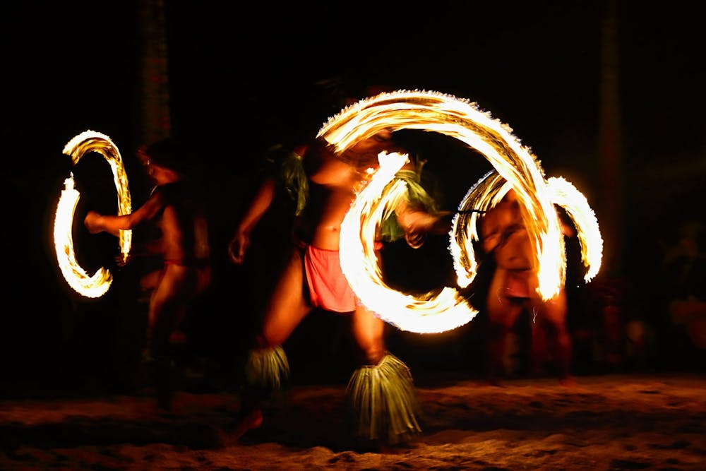 Mele Luau fire dance