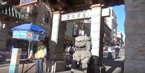 Dragon's gate in Chinatown SF