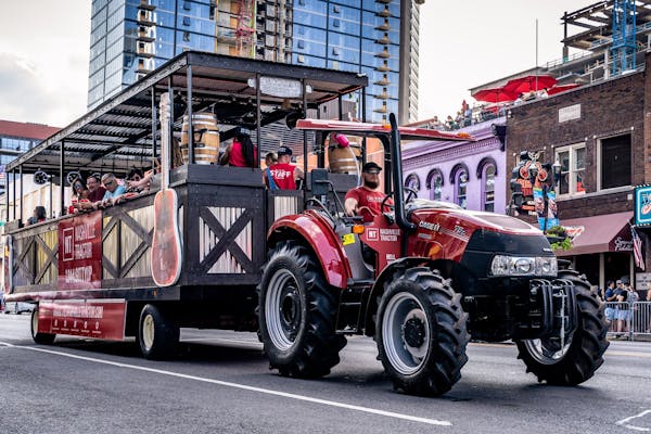 nashville tennessee tractor tour