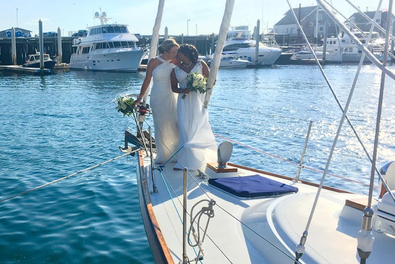 A sailing wedding aboard Moment