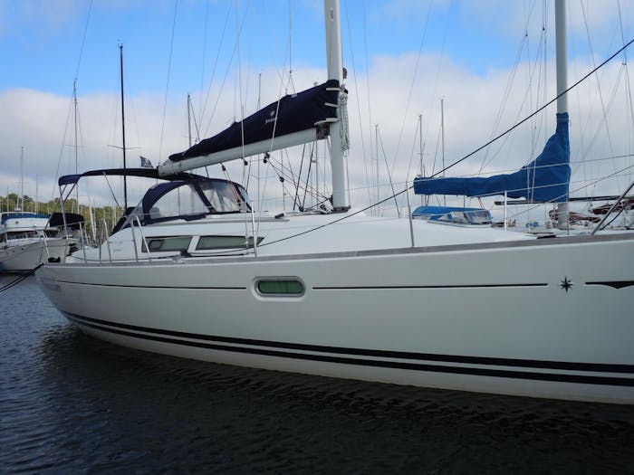 jeanneau 36 sailboat