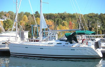 Side view of Oasis sailboat