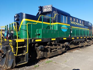green 1835 train
