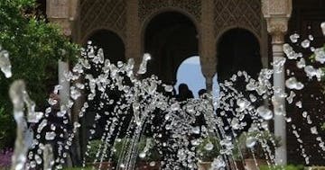 Alhambra Guiada: Entrada con Guía Oficial – My Top Tour