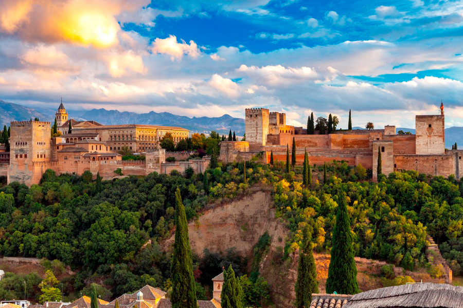 Vista de la Alhambra de Granada desde el mirador de san Nicolás