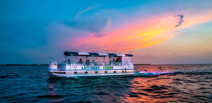 latitudes-tours-tampa-bay-dolphin-tours-dinner-cruise-options