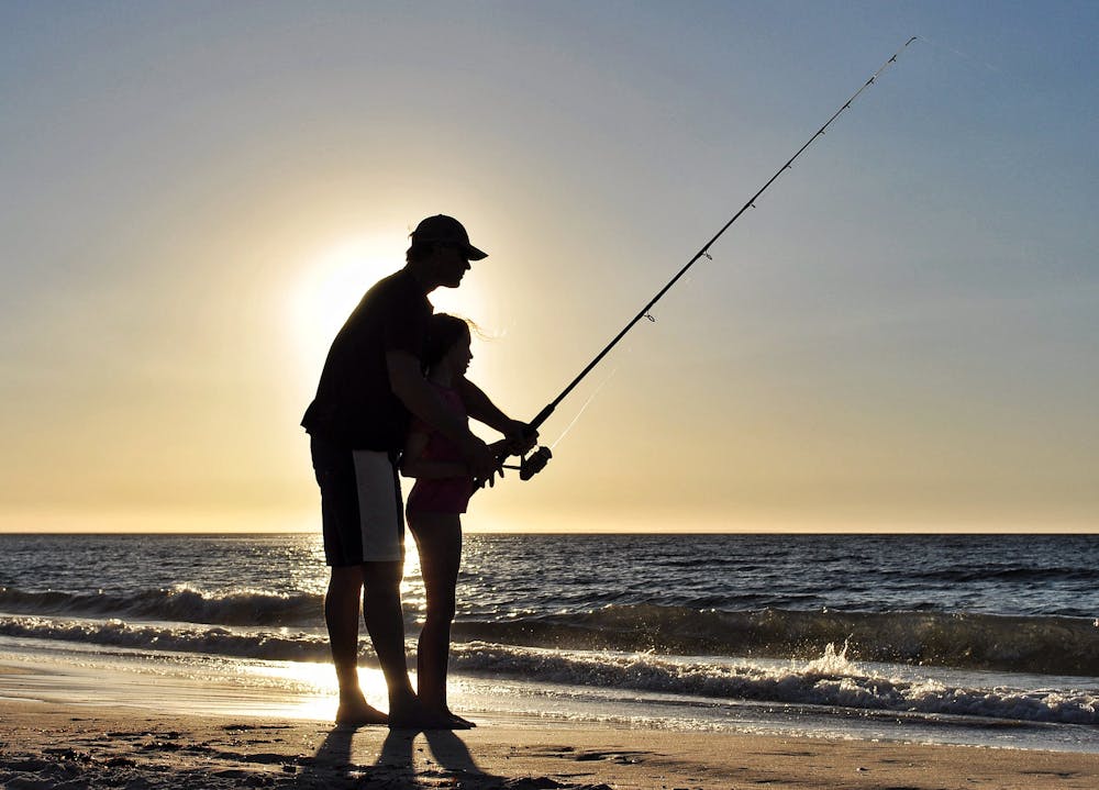 Fishing on Balboa Island - Voyagers Rentals