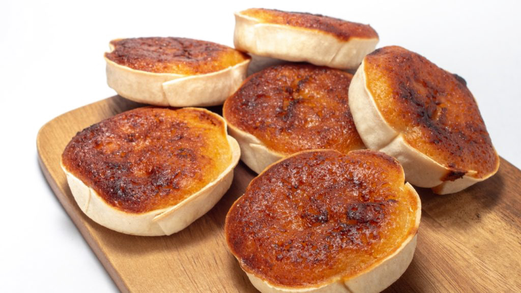 Portuguese pastry: queijada