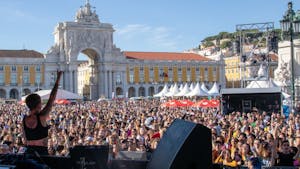 How to celebrate Lisbon festivities of Santo António