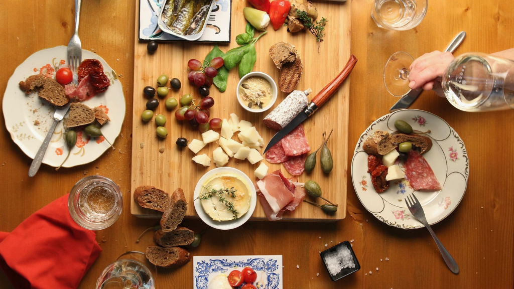 What Portuguese and Spanish cuisines have in common