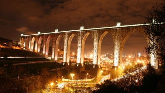 a train crossing a bridge