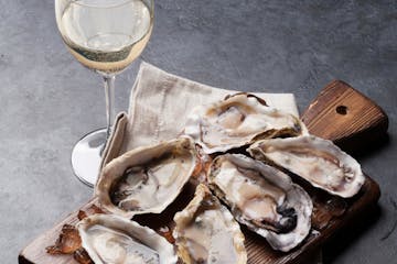 Wine & Oysters tour