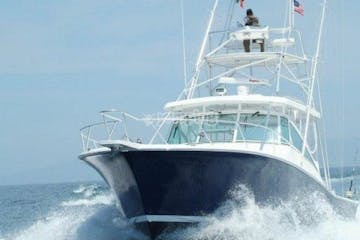 Nuthin Fancy - 38' Luhrs riding through water