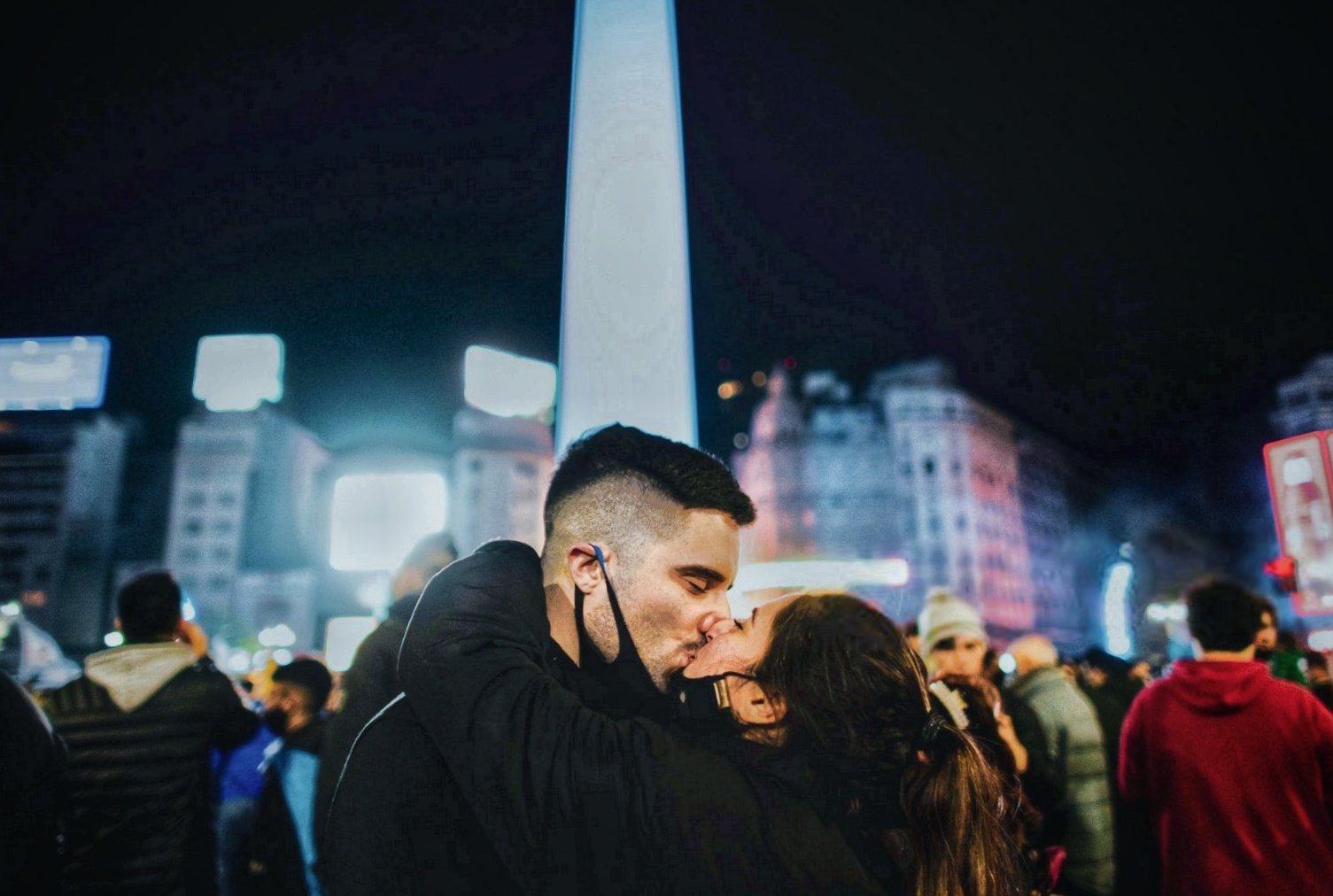 Couple celebrating Valentine's Day in Buenos Aires, Argentina.