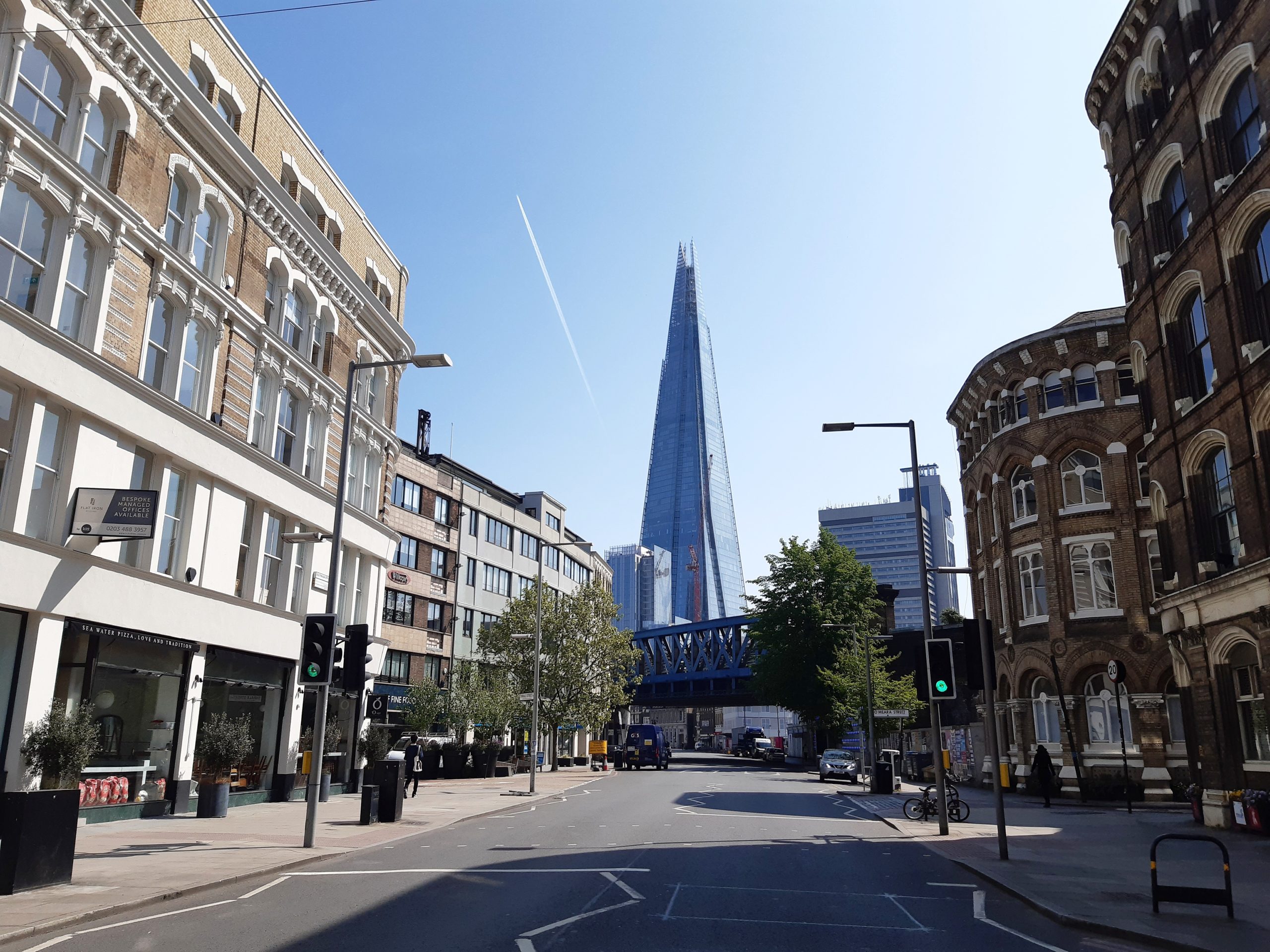 The Shard: The view from the middle of an empty Southwark Street - London Cab Tours