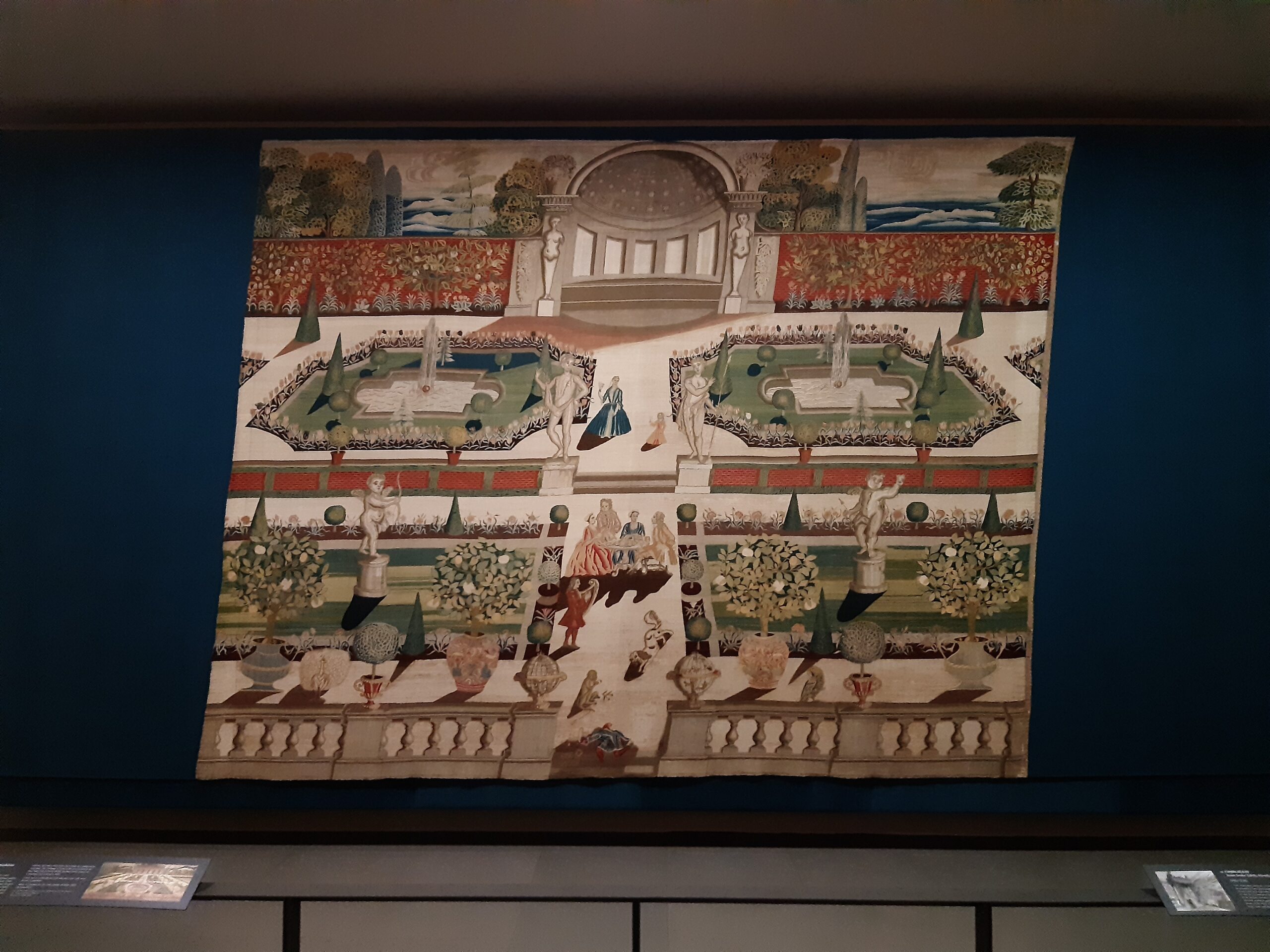 Stoke Edith Wall Hanging, Victoria & Albert Museum - London Cab Tours