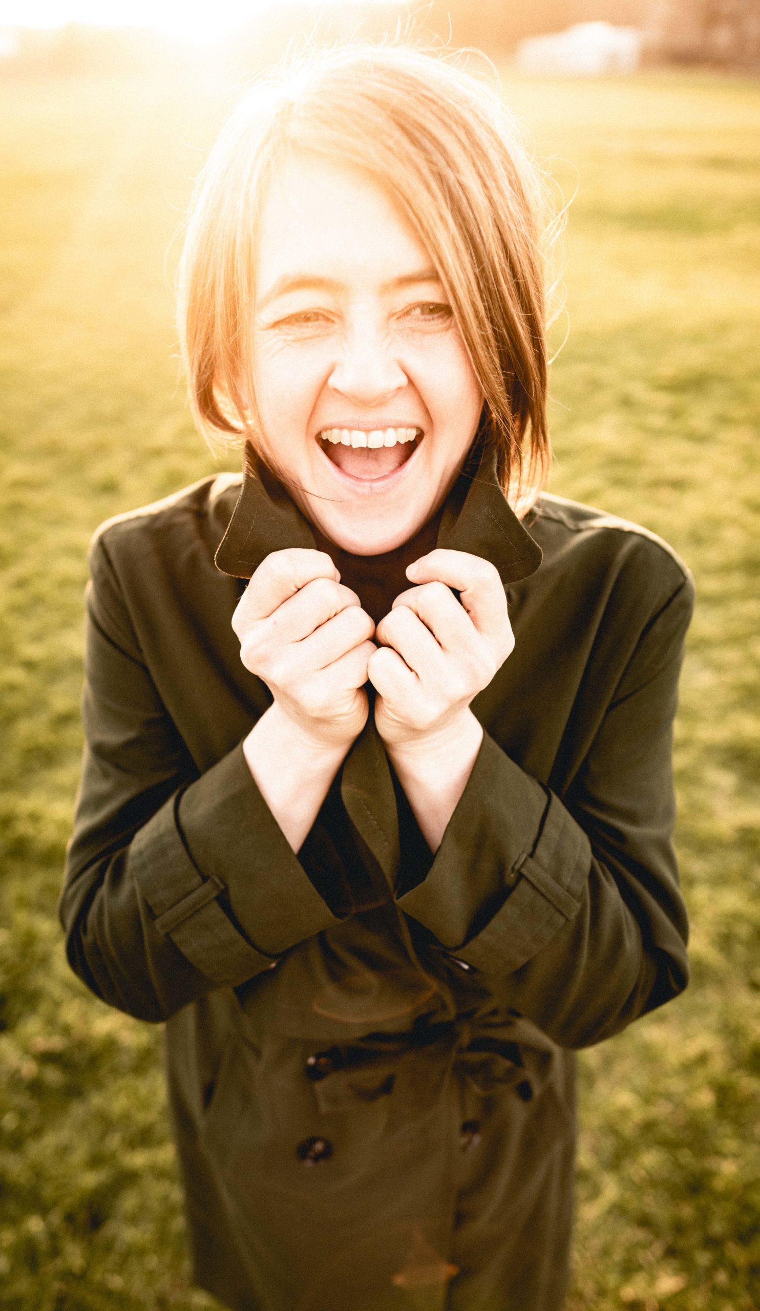 Karine Polwart wearing a suit and tie