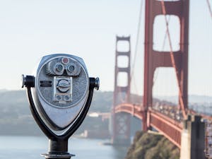 Viewer by the Golden Gate Bridge