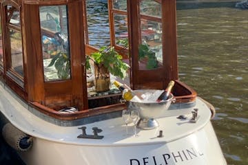 private canal boat Delphine amsterdam
