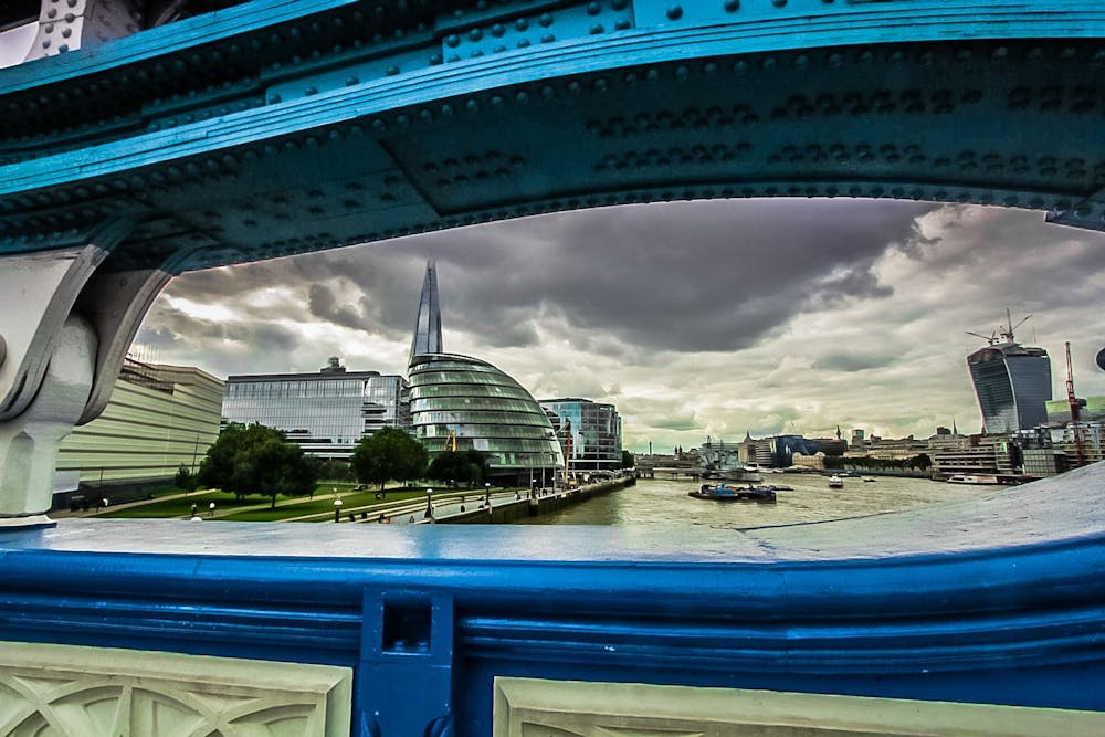 panorama sulla City Hall visto dal Tower Bridge