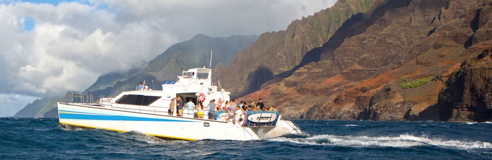 Napali boat tours
