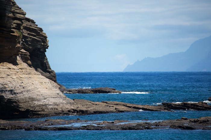 Lehua Crater, Niihau Tours | Holo Holo Charters