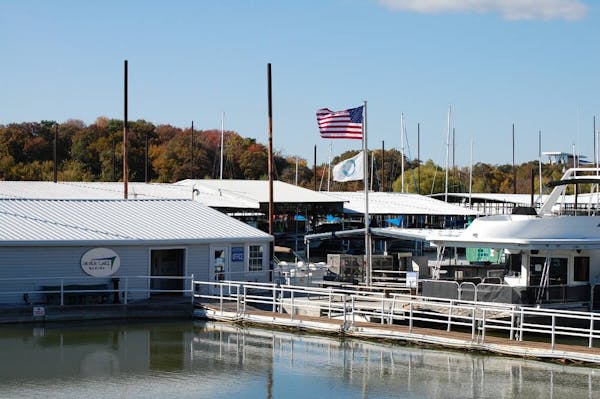 Silver Lake Marina Boat Rentals & More | Sam's Dock