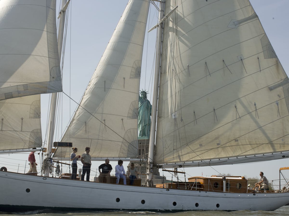 wine and sail activity in new york | Better Together Here 