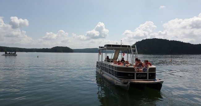 Carters lake deals boat rental