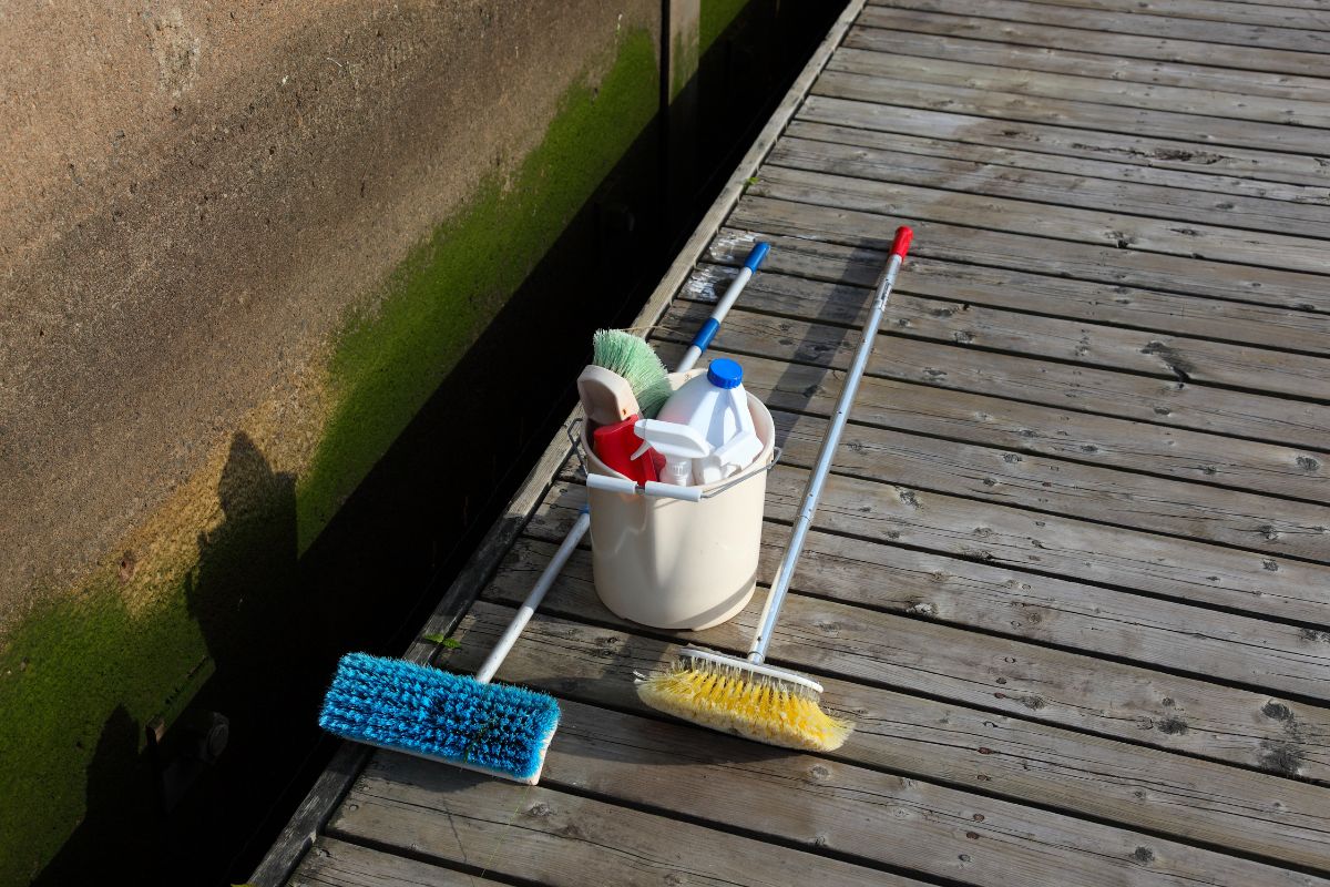 boat cleaning supplies