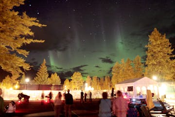 Jasper Planetarium aurora by the dome