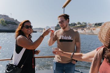 Happy smiles aboard Mathilda, Sightseeing Boat Trip | Sailing 360